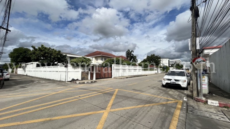 main-18