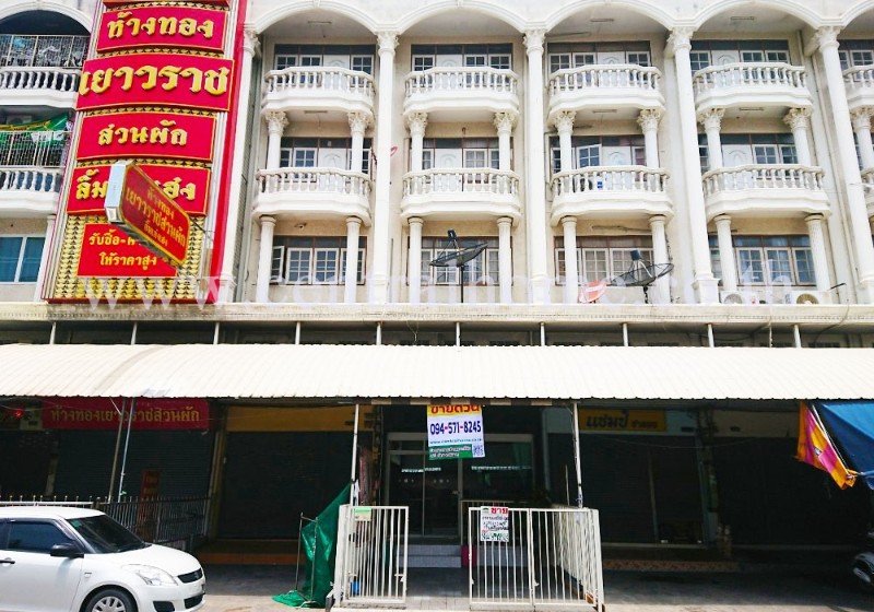 อาคารพาณิชย์ 5 ชั้น ทำเลดี แยกสวนผัก