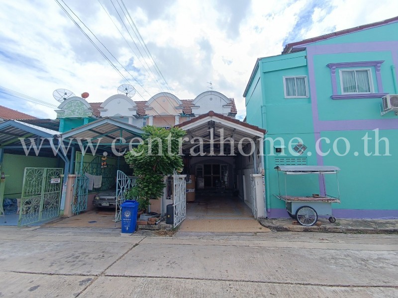 ทาวน์เฮ้าส์ วิโรจน์ วิลล์ บ้านกล้วย - ไทรน้อย หลังแรกต้นซอย